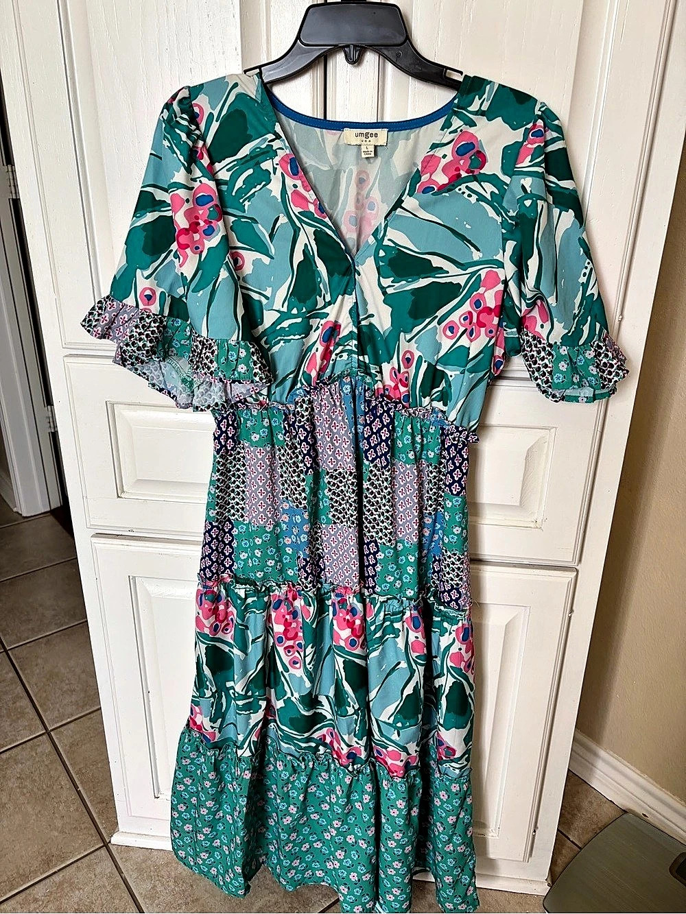 Umgee Floral Maxi Dress in Green & Pink Size Large